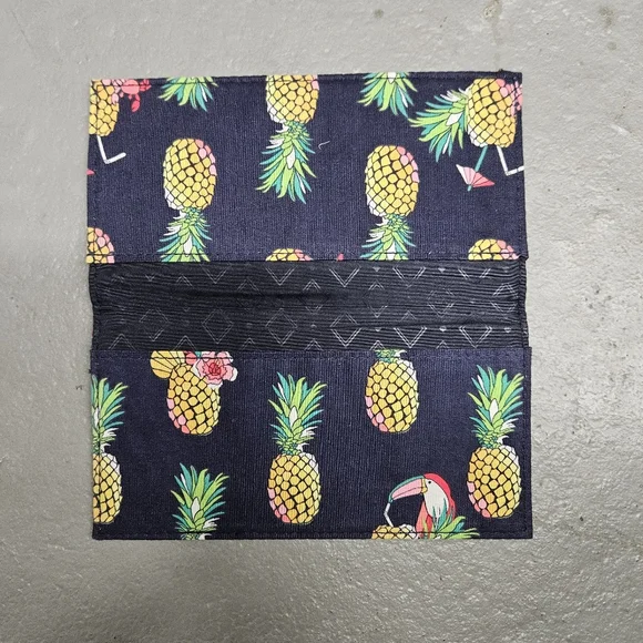 Vera Bradley Checkbook Cover Toucan Party - Picture 4 of 8